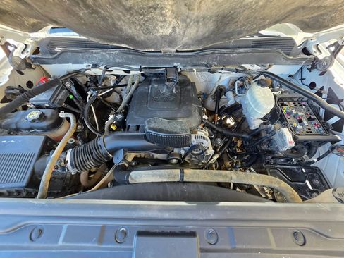 Used 2018 Chevrolet Silverado 2500 W/T AWD/4WD image 26
