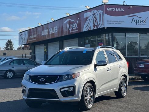 Used 2013 Kia Sorento SX w/ SX Premium Pkg AWD/4WD image 2