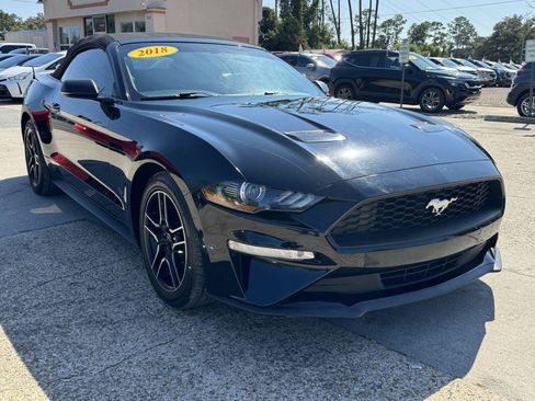 Used 2018 Ford Mustang Premium image 3