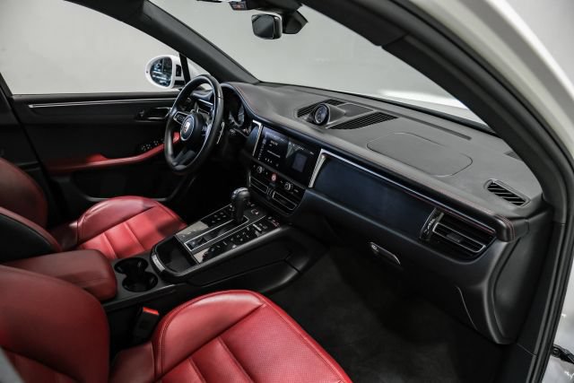 Used 2022 Porsche Macan GTS AWD/4WD image 15