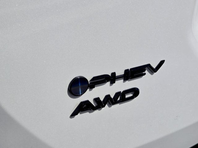 Used 2026 Toyota RAV4 XSE w/ Weather Package AWD/4WD image 14