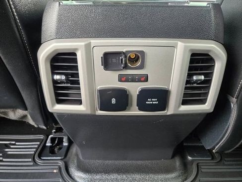 Used 2021 Ford F350 Lariat w/ Lariat Ultimate Package AWD/4WD image 15