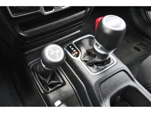 Used 2023 Jeep Wrangler Unlimited w/ Cold Weather Group AWD/4WD image 29