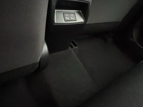 Used 2024 Toyota Corolla LE image 24