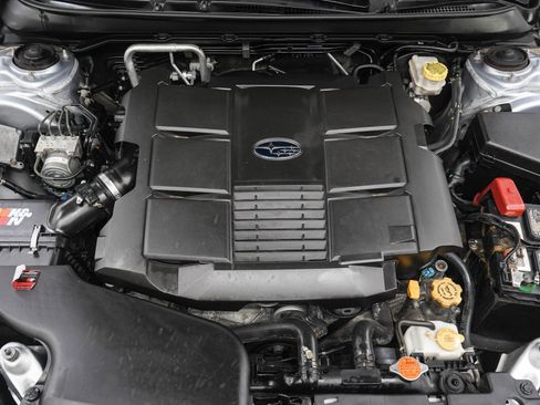Used 2017 Subaru Legacy 3.6R Limited AWD/4WD image 32