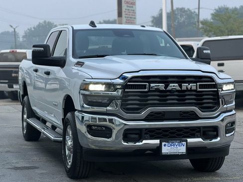 Used 2026 RAM 2500 Big Horn AWD/4WD image 6