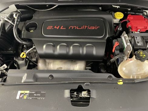 Used 2019 Jeep Compass Latitude AWD/4WD image 34