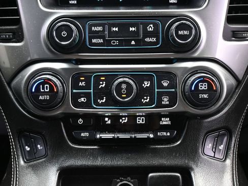 Used 2015 Chevrolet Suburban LT AWD/4WD image 19