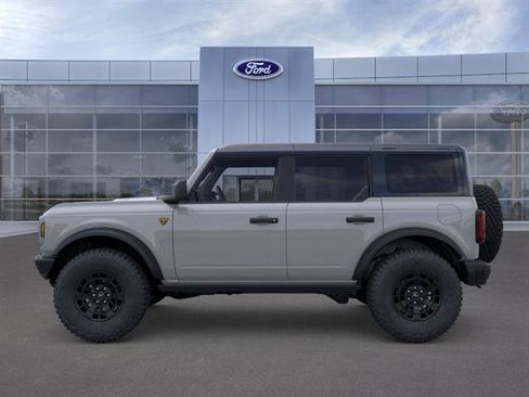 New 2026 Ford Bronco Badlands AWD/4WD image 3