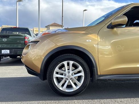 Used 2014 Nissan Juke SV w/ Navigation Package AWD/4WD image 26