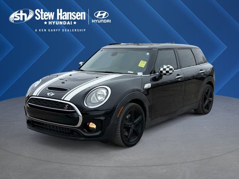 Used 2016 MINI Cooper Clubman S w/ Technology Package image 1