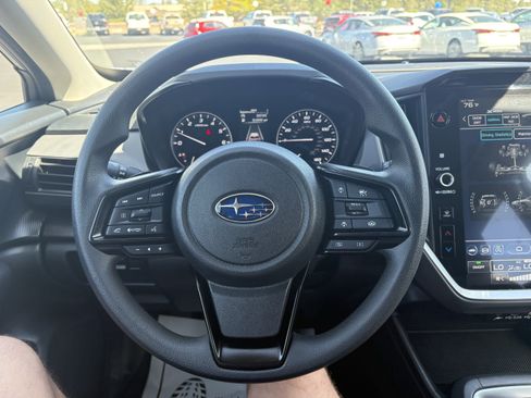 Used 2025 Subaru Crosstrek 2.5i Premium AWD/4WD image 19