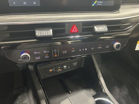 New 2026 Kia K5 EX image 23