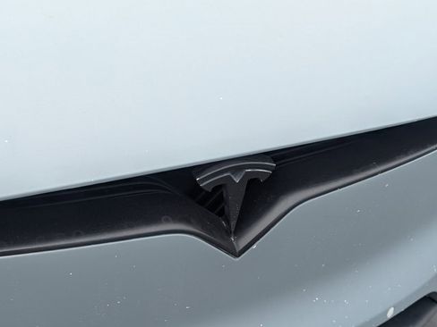 Used 2016 Tesla Model X P90D image 8