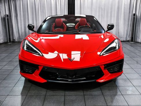 Used 2024 Chevrolet Corvette Stingray Preferred Conv w/ 2LT RWD image 2