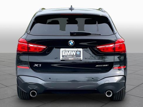 Used 2021 BMW X1 xDrive28i w/ M Sport Package AWD/4WD image 4