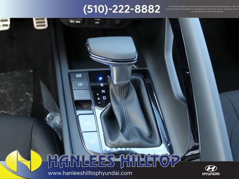 New 2025 Hyundai Elantra SEL image 19