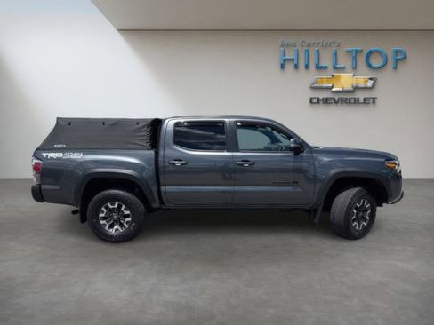 Used 2023 Toyota Tacoma TRD Off-Road AWD/4WD image 4