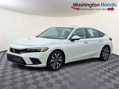 Certified 2024 Honda Civic EX-L image 3