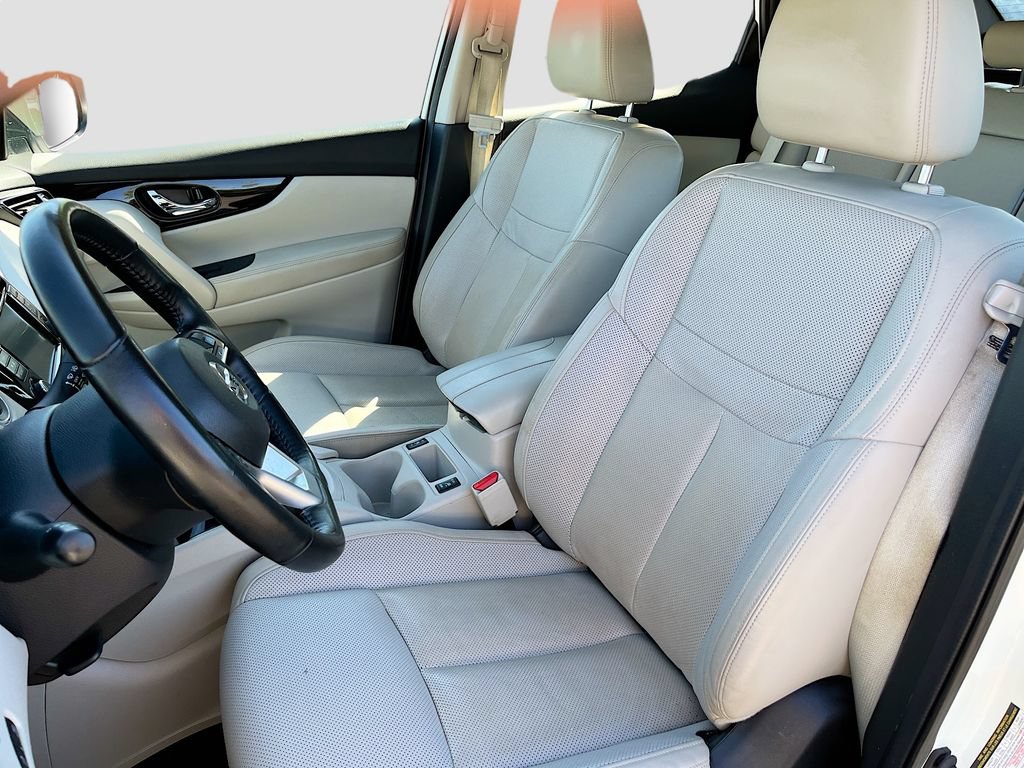 Used 2022 Nissan Rogue Sport SL FWD image 20