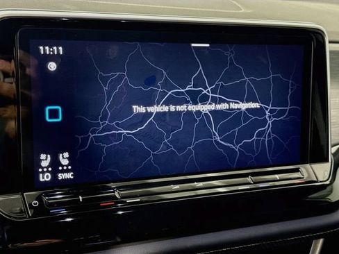 Used 2026 Volkswagen Atlas Cross Sport SE FWD image 13