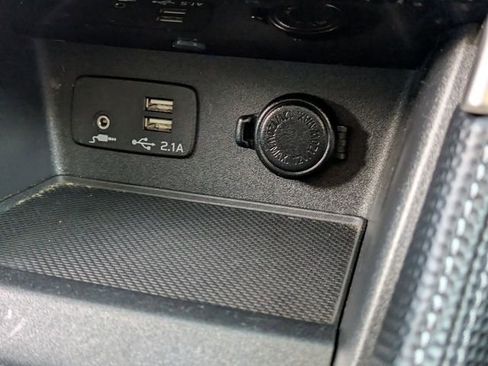 Used 2019 Subaru Forester Limited image 25