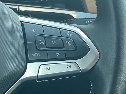 Used 2024 Volkswagen Atlas SE AWD/4WD image 9