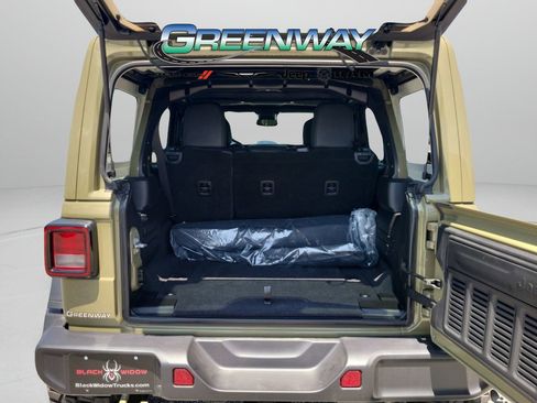 Used 2025 Jeep Wrangler Unlimited Sport AWD/4WD image 7