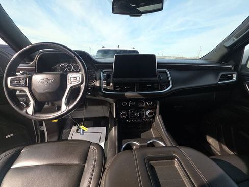 Used 2021 Chevrolet Tahoe Z71 w/ Z71 Signature Package image 11