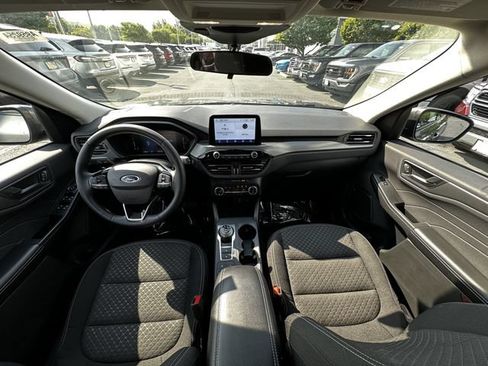 Certified 2023 Ford Escape Active AWD/4WD image 16