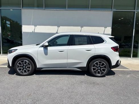 New 2026 BMW X1 xDrive28i w/ Technology Package AWD/4WD image 2