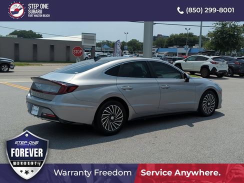 Used 2023 Hyundai Sonata Limited w/ Cargo Package FWD image 7