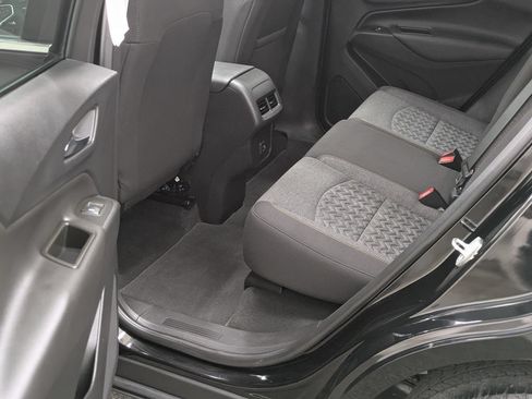 Used 2023 Chevrolet Equinox LT AWD/4WD image 28