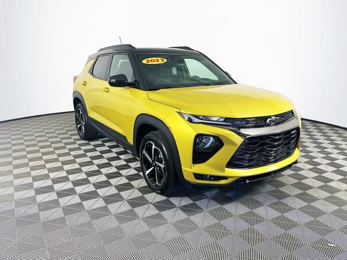 Used 2023 Chevrolet TrailBlazer RS AWD/4WD image 3