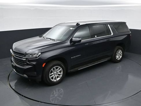 Used 2024 Chevrolet Suburban LT AWD/4WD image 30