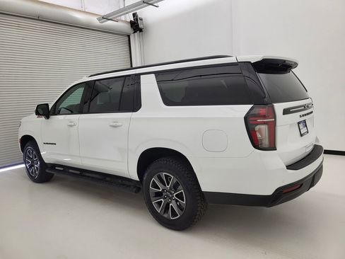 Used 2024 Chevrolet Suburban Z71 w/ Luxury Package AWD/4WD image 33