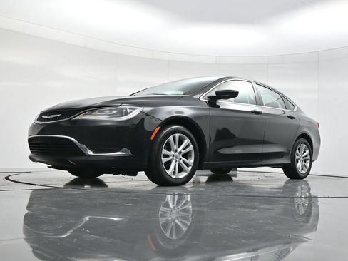 Used 2015 Chrysler 200 Limited FWD image 43