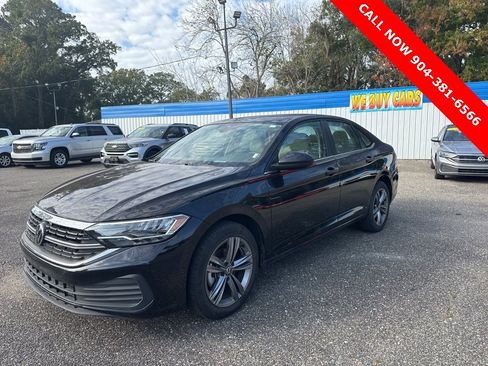 Used 2024 Volkswagen Jetta SE image 7