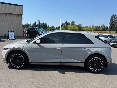 Used 2023 Hyundai Ioniq 5 Limited AWD/4WD image 4
