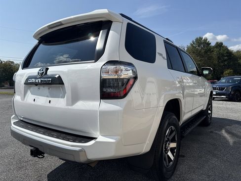 Used 2024 Toyota 4Runner TRD Off-Road image 7