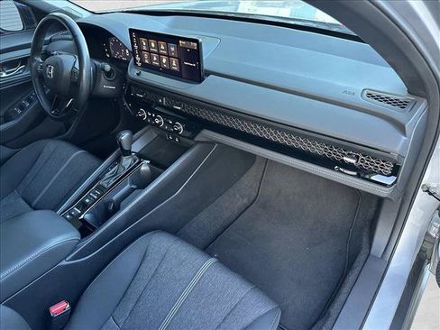 Used 2023 Honda Accord Sport image 30