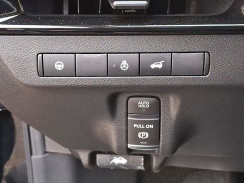 Certified 2025 Nissan Murano SL AWD/4WD image 25
