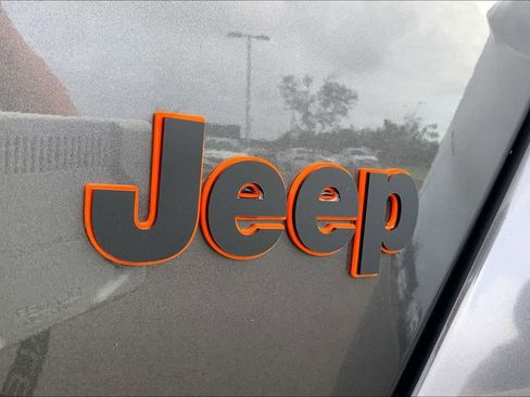 Used 2021 Jeep Wrangler Unlimited Sahara image 30