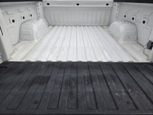 Used 2024 Chevrolet Silverado 1500 LT RWD image 30