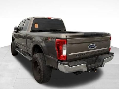 Used 2018 Ford F250 XLT AWD/4WD image 5