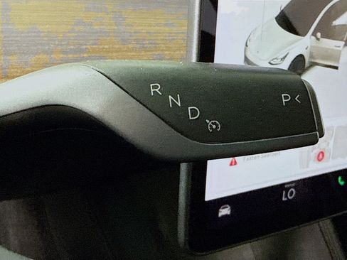 Used 2021 Tesla Model 3 Standard Range Plus image 20