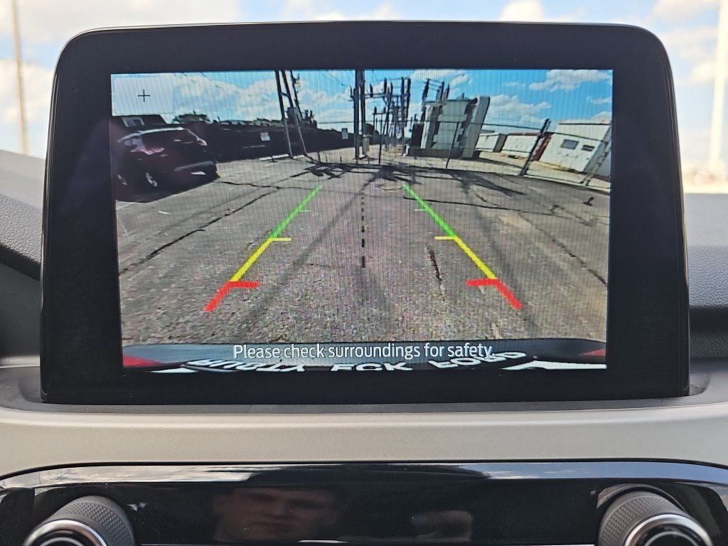 Used 2022 Ford Escape SE w/ Convenience Package FWD image 21