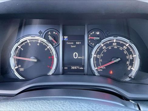 Used 2022 Toyota 4Runner Limited image 10