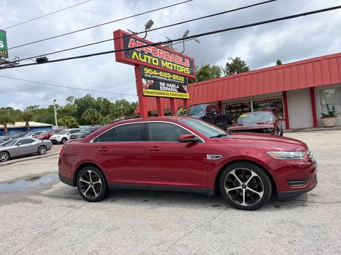 Used 2016 Ford Taurus SEL w/ Equipment Group 201A FWD image 3