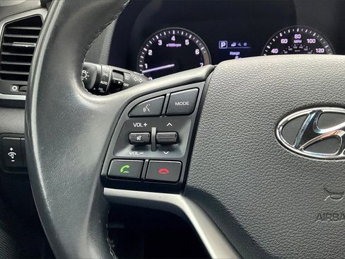 Used 2017 Hyundai Tucson Sport image 18